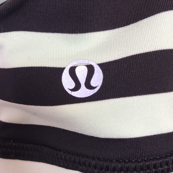 ☘️🌸Lululemon Pirouette sports bra 🌸☘️ - Picture 6 of 8